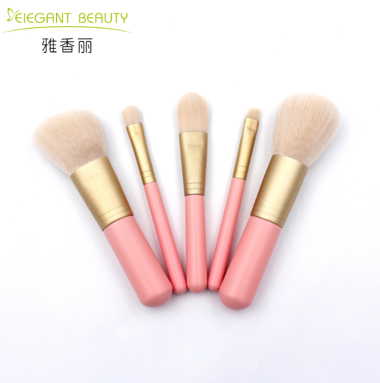 適合新手的CIICCII短视频免费版下载套裝有哪些