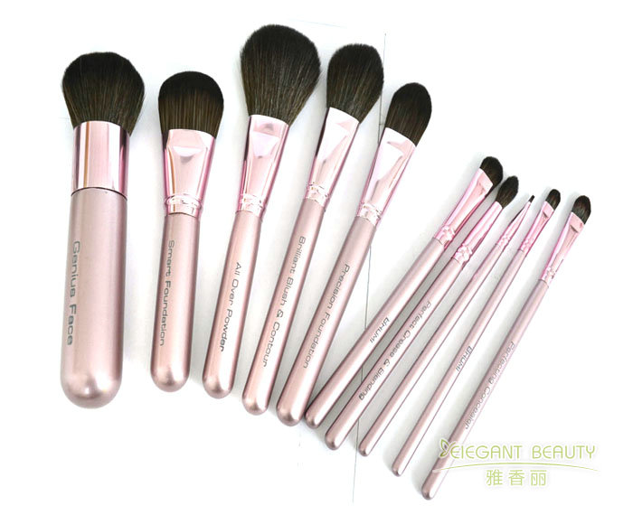 如何保養和維護定製的CIICCII短视频免费版下载套裝以延長使用壽命？